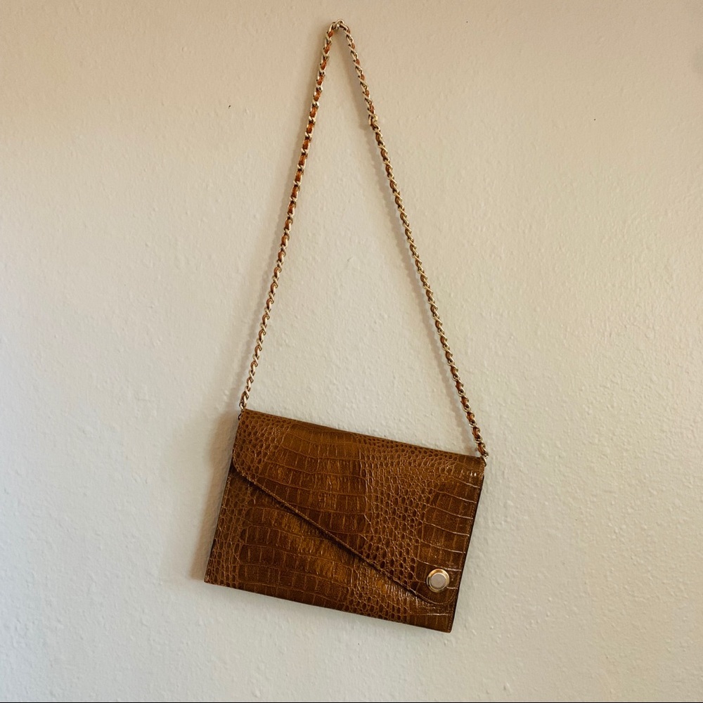 Vintage leather crossbody